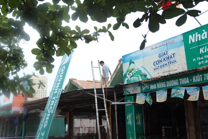 Nghệ An: Miền núi xả hồ thủy lợi, ki ốt miền biển đóng cửa ứng phó bão Podul - ảnh 5
