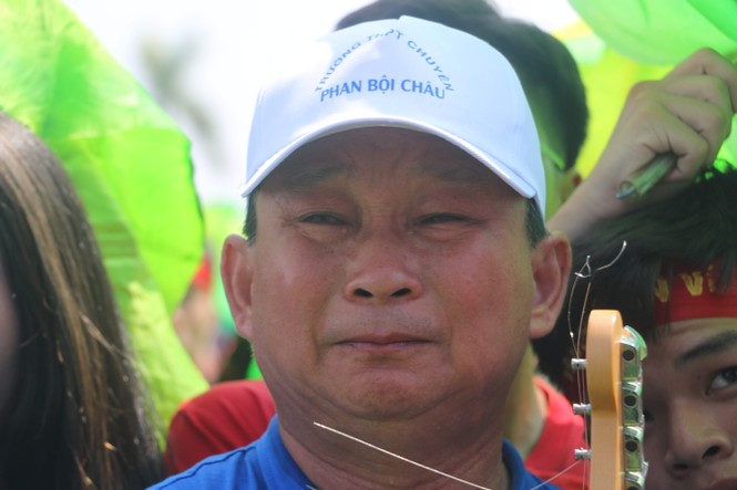 Giây phút vỡ òa tại quê nhà quán quân Đường lên đỉnh Olympia 2019 - ảnh 6