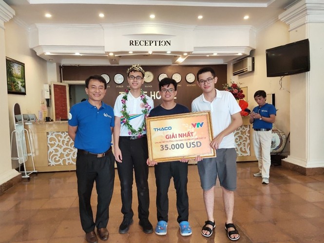Thầy cô nói gì về quán quân Đường lên đỉnh Olympia 2019 Trần Thế Trung - ảnh 3
