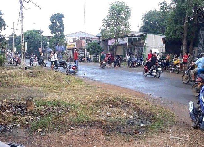 Cuồng ghen, chồng cũ đánh chết tình địch giữa đường - ảnh 1
