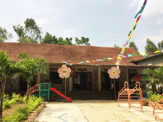 Trường học tiền tỷ xây xong bỏ hoang giữa cánh đồng - ảnh 2