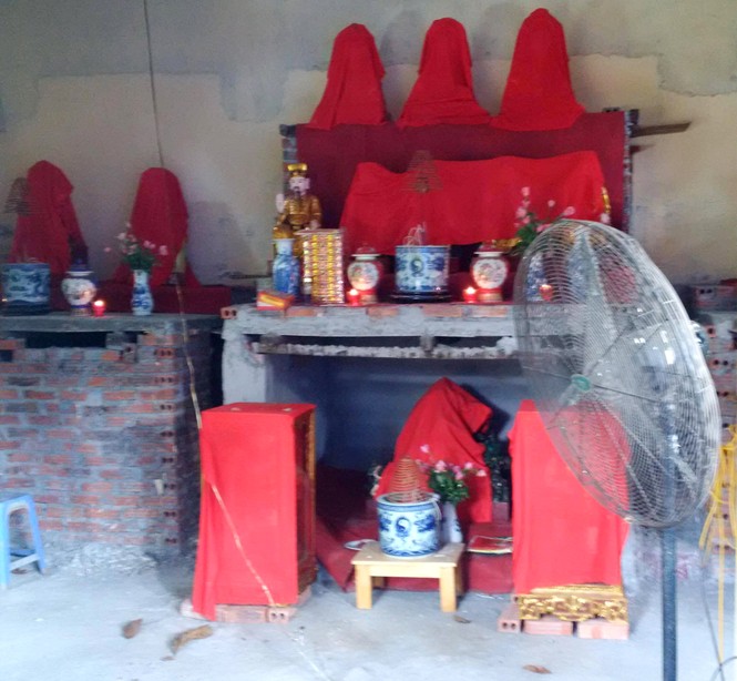 Bắt đầu cưỡng chế miếu thờ trái phép ở Văn Miếu - ảnh 3