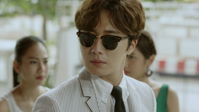 'Chuyện tình làng giải trí': Thêm một phim ăn khách của Jung Il Woo - ảnh 2