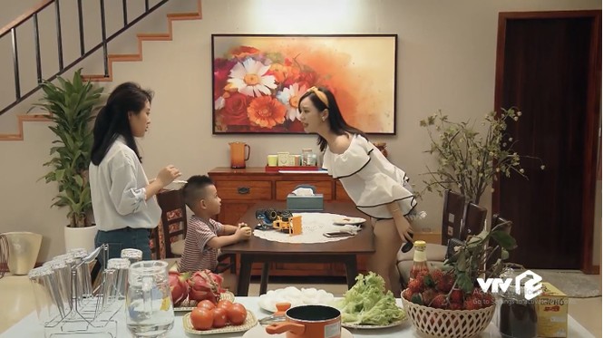 Gái quê Đào 'Quỳnh búp bê' lột xác sexy trong 'Mẹ ơi bố đâu rồi' - ảnh 3