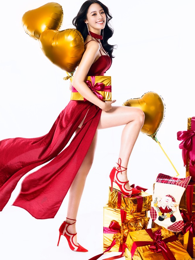 Người đẹp Biển Nguyễn Hoàng Bảo Châu tung ảnh Noel rực rỡ - ảnh 4