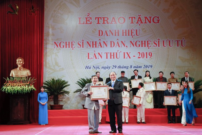 NS Trần Hạnh: Vui nhận NSND ở tuổi 90 nhưng đó không phải là mục đích làm nghề - ảnh 1
