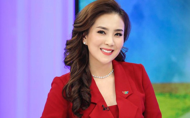MC Hồng Nhung lần đầu lọt Top 5 đề cử VTV Awards 2019, đối đầu với Mai Ngọc - ảnh 2