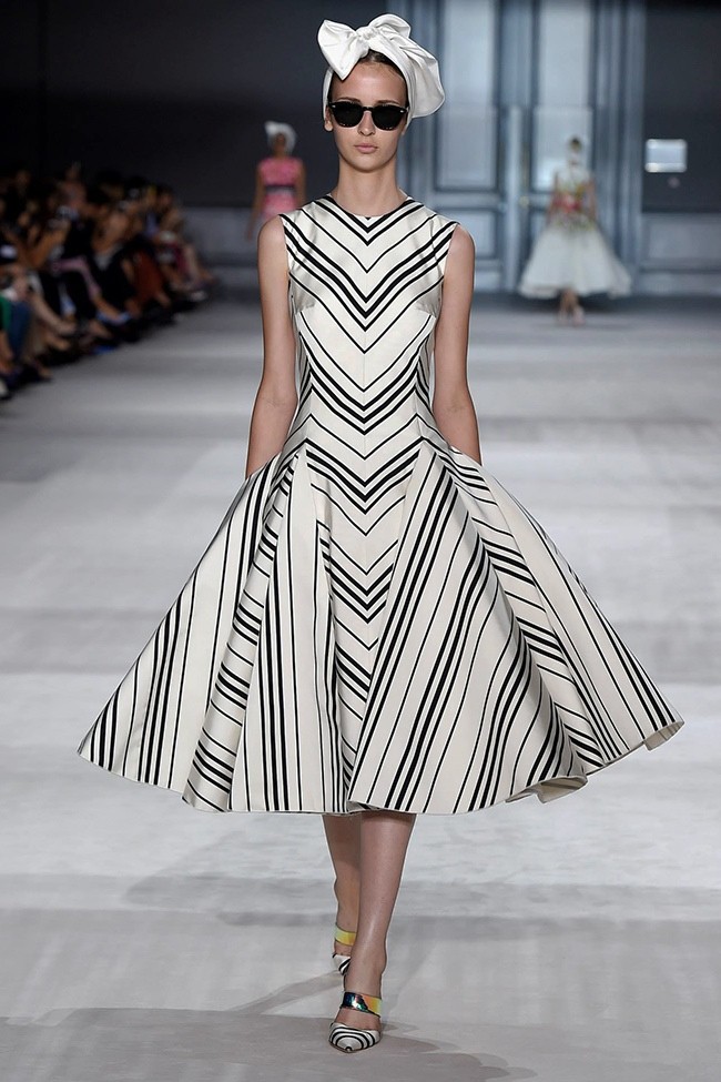 Những nàng thơ yêu kiều của Giambattista Valli - ảnh 10