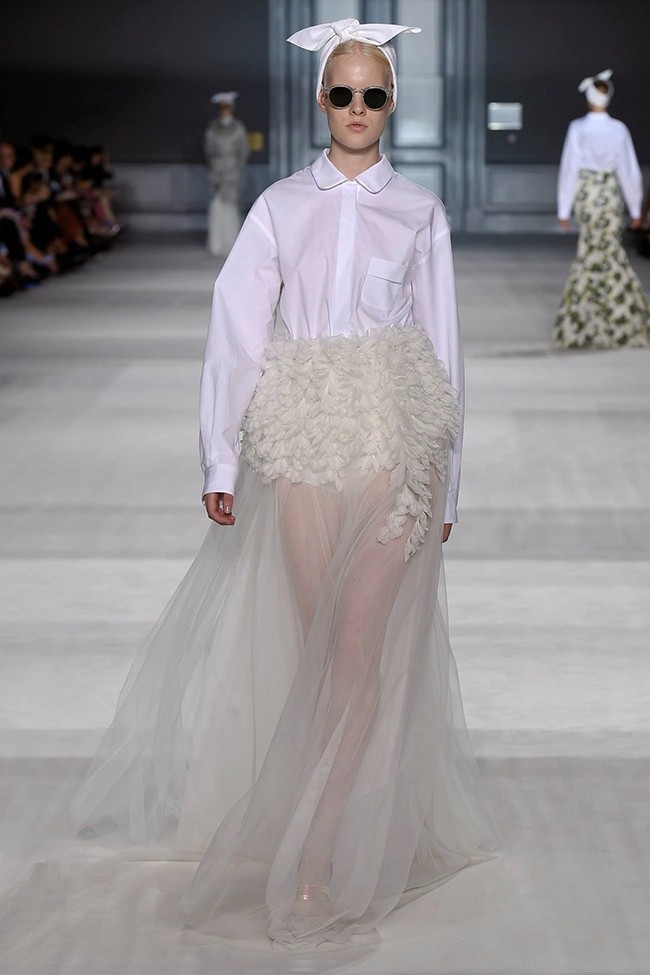 Những nàng thơ yêu kiều của Giambattista Valli - ảnh 13