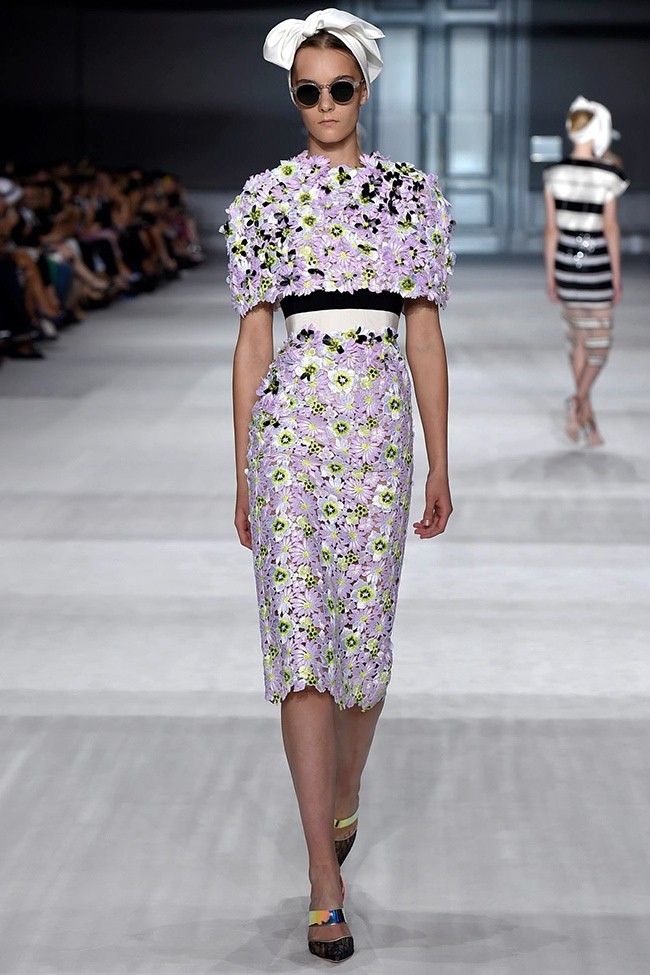 Những nàng thơ yêu kiều của Giambattista Valli - ảnh 5