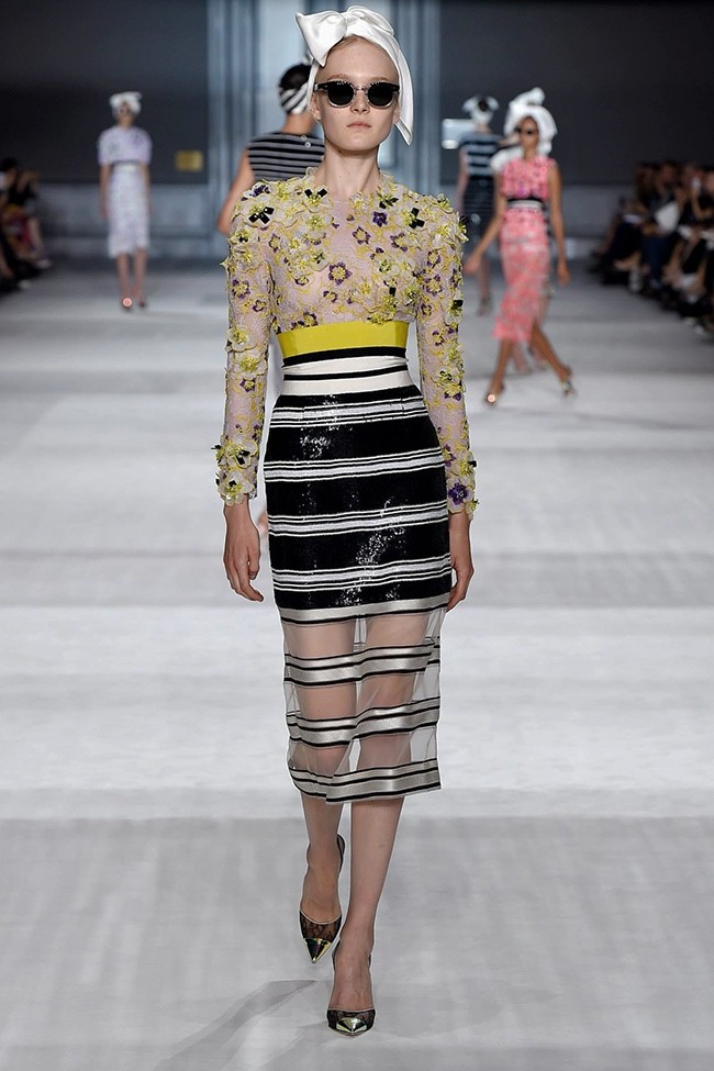 Những nàng thơ yêu kiều của Giambattista Valli - ảnh 9