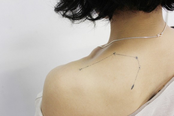 Người yêu đòi bỏ vì hình xăm bé tẹo - ảnh 1