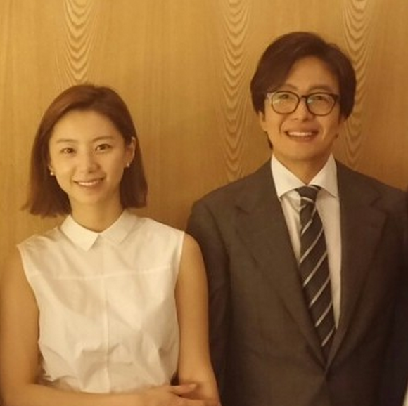 Tài tử Bae Yong Joon chính thức ‘rước nàng về dinh’ - ảnh 1