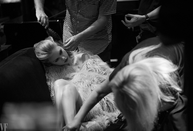 Taylor Swift chưa bao giờ gợi cảm đến thế! - ảnh 11