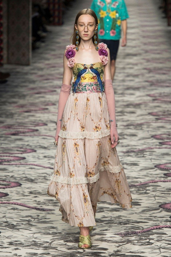 Làn gió tươi mới trong BST Gucci xuân hè 2016 - ảnh 11