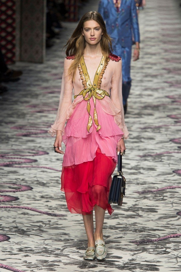 Làn gió tươi mới trong BST Gucci xuân hè 2016 - ảnh 13