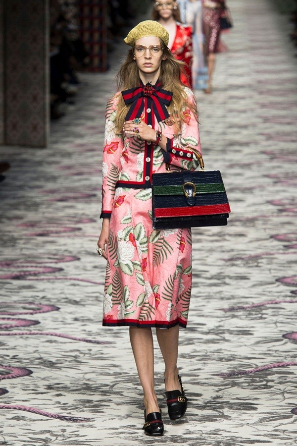 Làn gió tươi mới trong BST Gucci xuân hè 2016 - ảnh 16