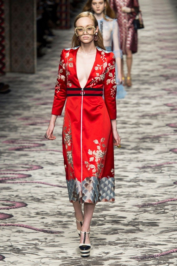 Làn gió tươi mới trong BST Gucci xuân hè 2016 - ảnh 17