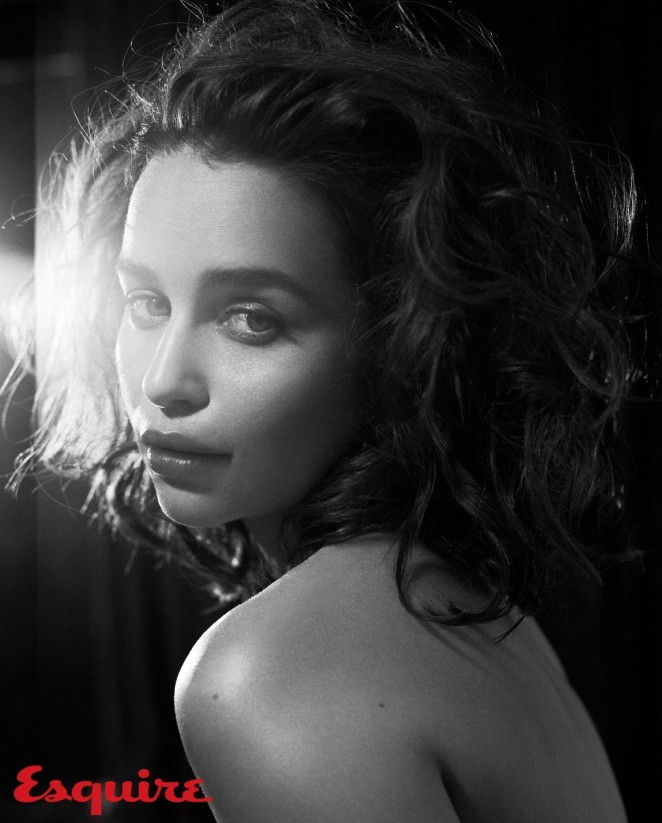 Emilia Clarke: Phụ nữ đương đại gợi cảm nhất hành tinh - ảnh 5