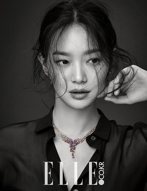 Shin Min Ah vai trần đầy cuốn hút - ảnh 13