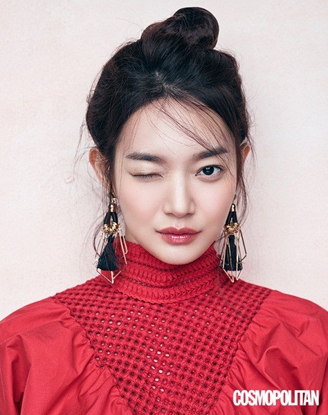Shin Min Ah vai trần đầy cuốn hút - ảnh 1