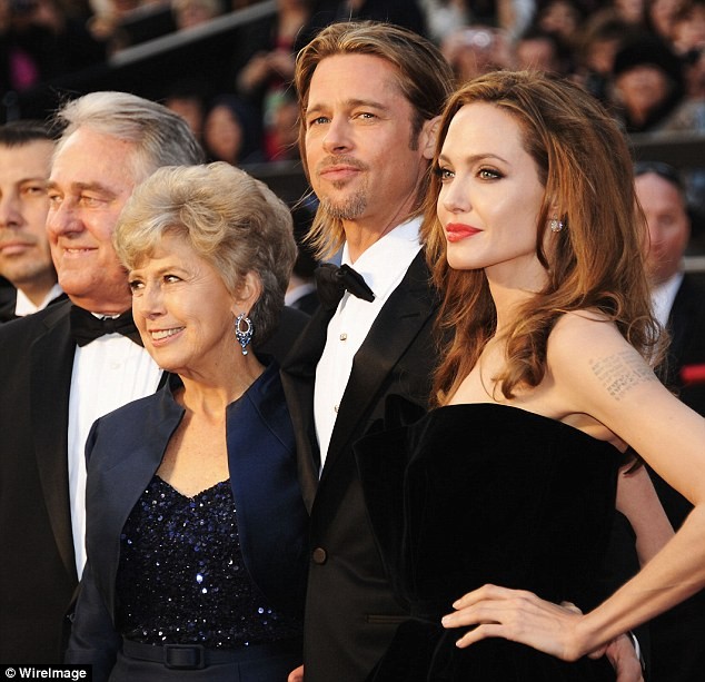Brangelina, Angelina Jolie, Brad Pitt, Maddox, tin sét đánh - ảnh 3