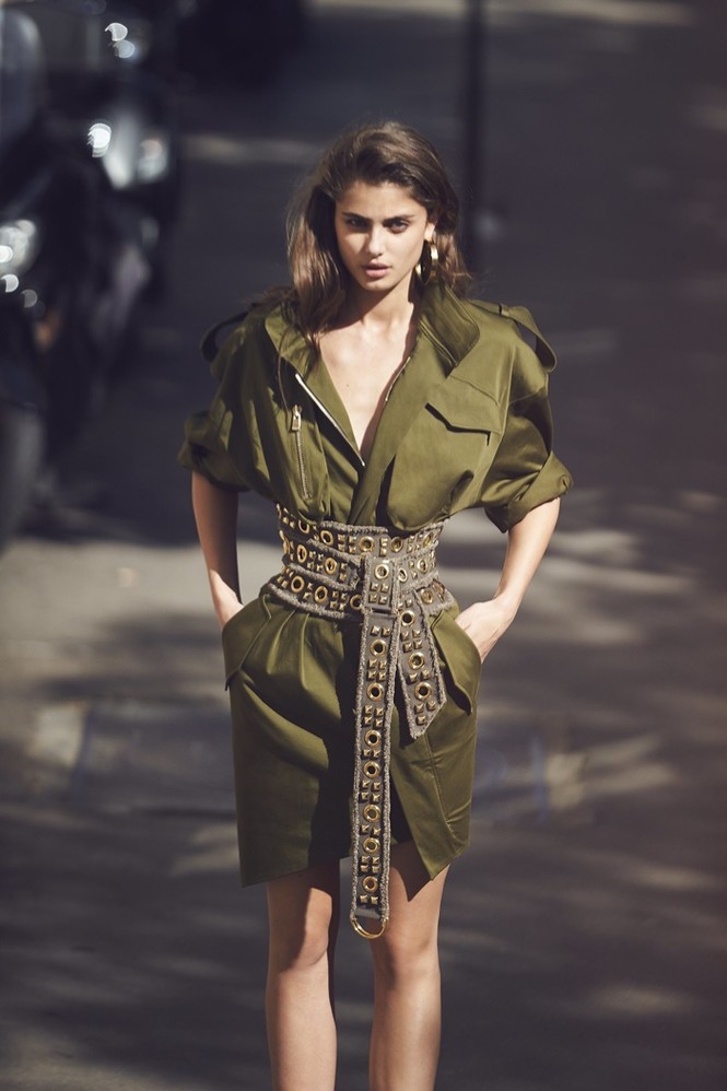 Thiên thần nội y Taylor Hill quyến rũ với váy áo hững hờ - ảnh 15