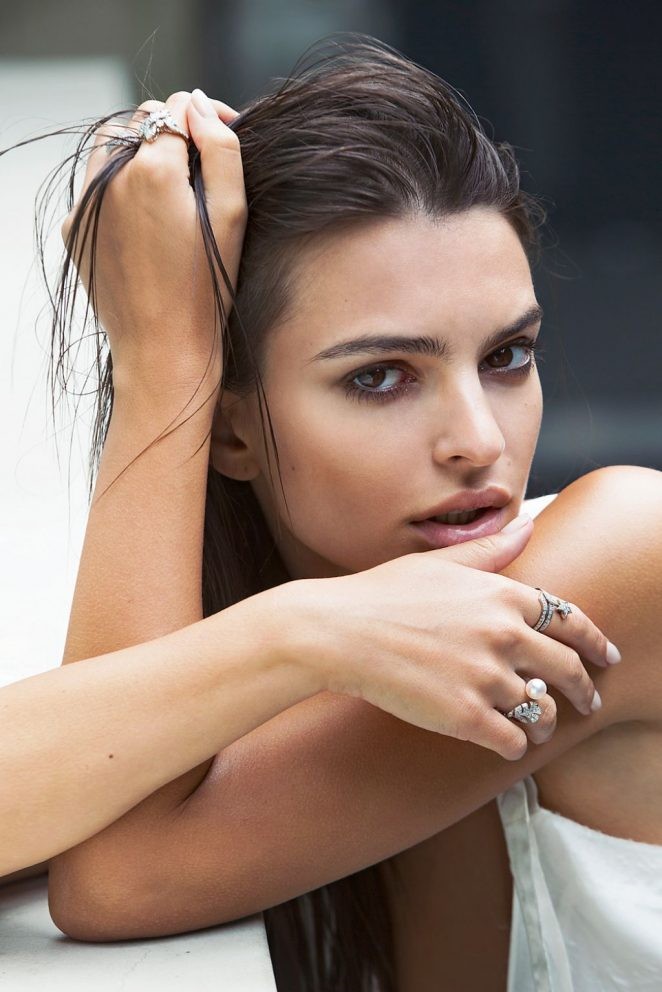 Emily Ratajkowski - ảnh 16