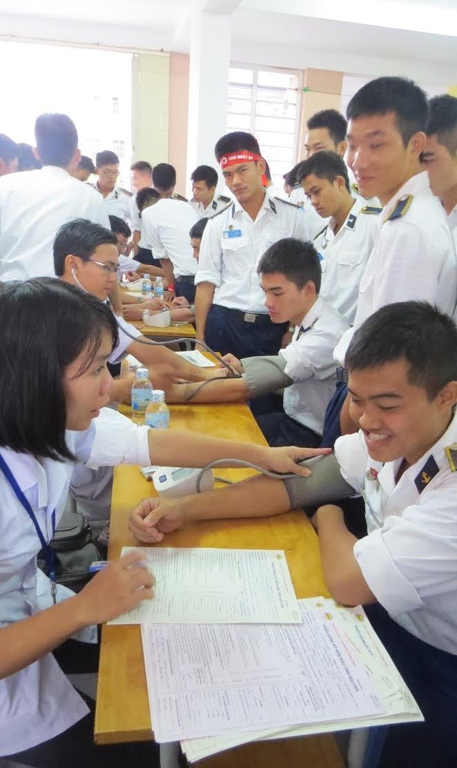 Hơn 700 học viên, đoàn viên tham gia 'Chủ nhật đỏ' tại Nha Trang - ảnh 3