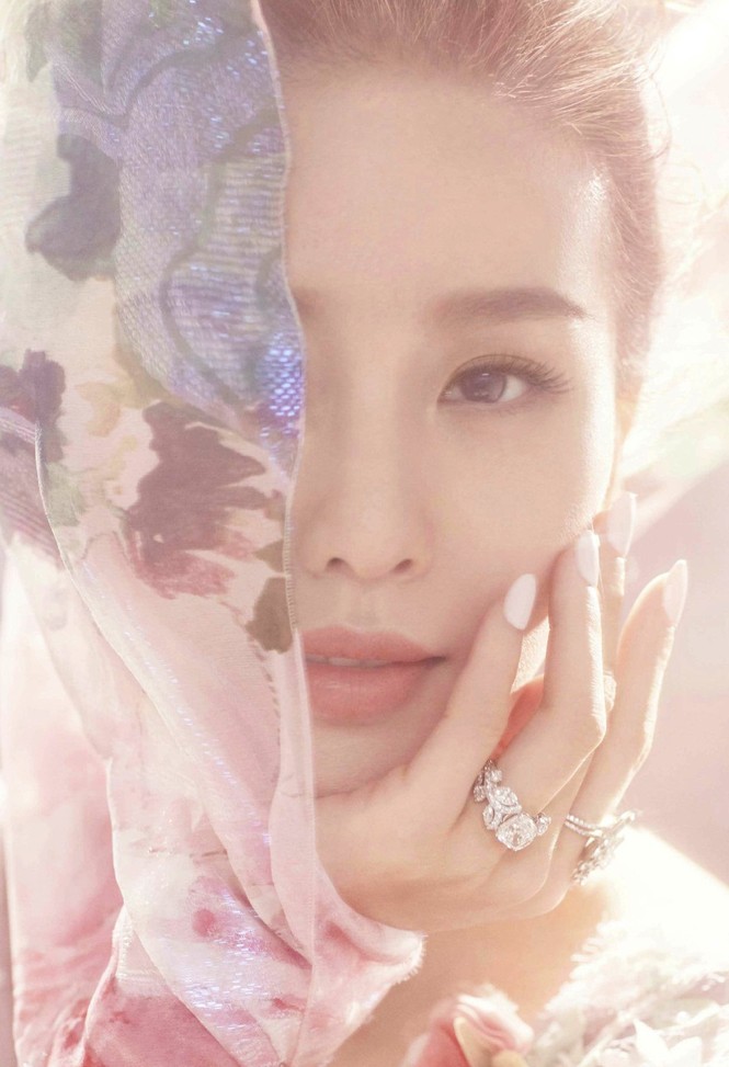 Lưu Thi Thi đẹp mong manh tựa sương mai - ảnh 4