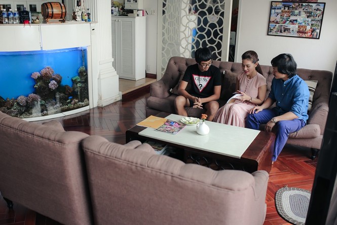 Hành trình từ quê nghèo của người phụ nữ quyền lực trong showbiz Việt - ảnh 3