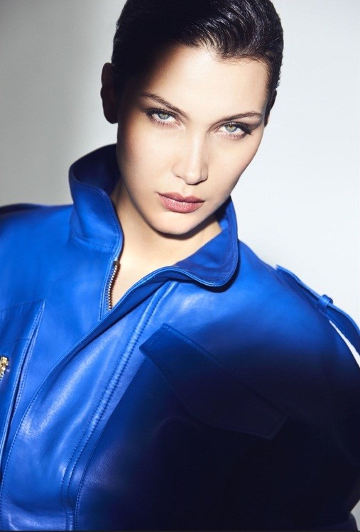 Bella Hadid khoe chân dài miên man hút mọi ánh nhìn - ảnh 21