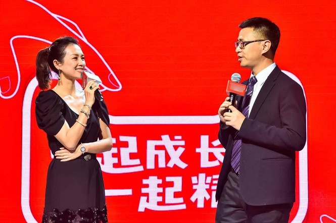 Chương Tử Di tươi như hoa, Phạm Băng Băng diện quần rách tả tơi - ảnh 4