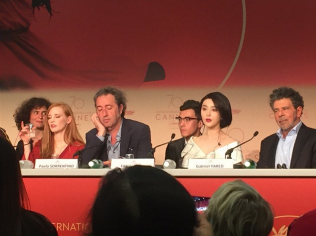 Giám khảo Phạm Băng Băng quyến rũ sang trọng tại LHP Cannes 2017 - ảnh 6