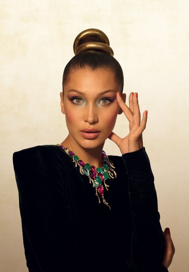‘Chân dài’ Bella Hadid sắc vóc quá đỗi gợi cảm - ảnh 3