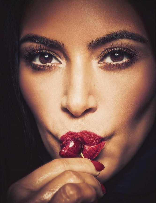 Kim Kardashian nóng bỏng quyến rũ 'thiêu đốt' ánh nhìn - ảnh 3