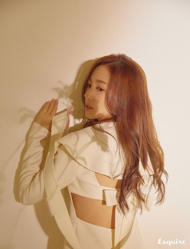 Mê mẩn vẻ đẹp tuyệt sắc của ‘thư ký Kim’ Park Min Young - ảnh 21