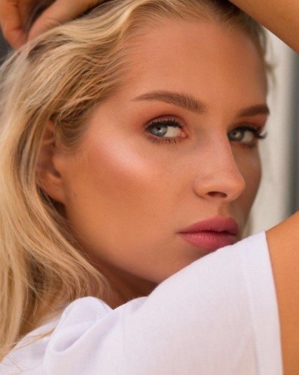 Mê mẩn sắc vóc thiên thần đầy sức sống của em gái Kate Moss - ảnh 10