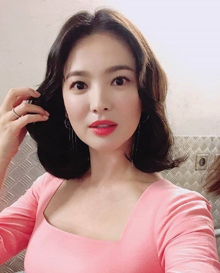 Ngưỡng mộ nhan sắc nữ thần không tì vết của Song Hye Kyo - ảnh 10