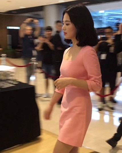 Ngưỡng mộ nhan sắc nữ thần không tì vết của Song Hye Kyo - ảnh 8