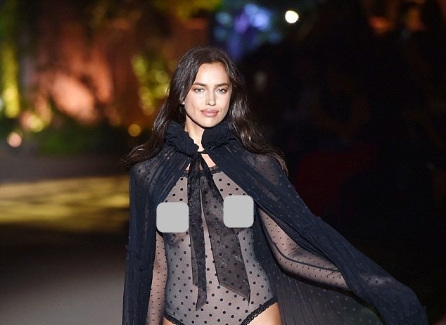 Mê mẩn ngắm Irina Shayk trình diễn nội y siêu quyến rũ - ảnh 1