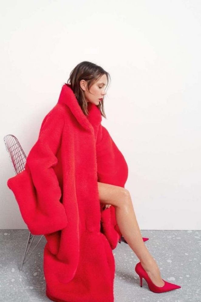 Victoria Beckham đẹp và gợi cảm ngỡ ngàng - ảnh 5