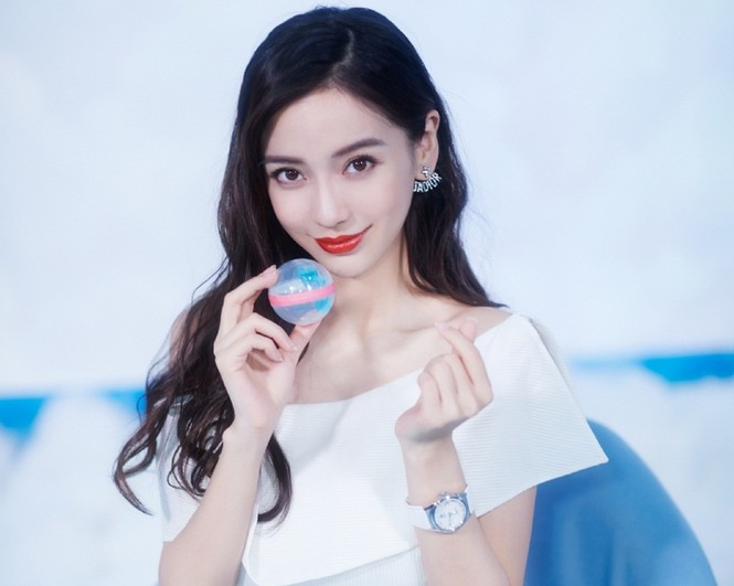 'Gái một con' Angelababy eo thon, chân dài hút mắt - ảnh 18
