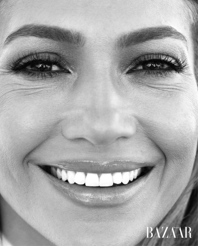 Jennifer Lopez dáng săn chắc, siêu quyến rũ ở tuổi 49 - ảnh 5