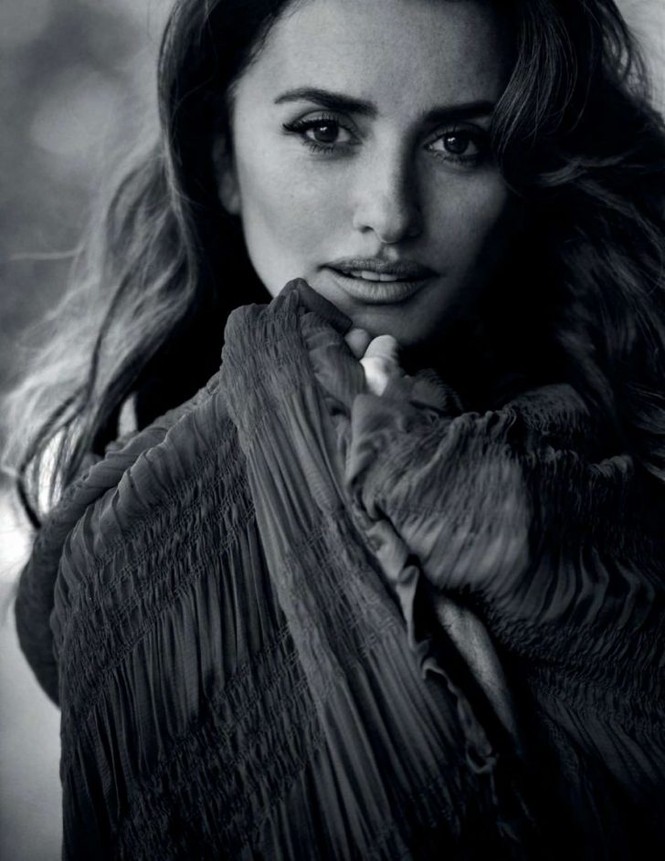 Đường cong vệ nữ của mỹ nhân U50 Penelope Cruz - ảnh 15