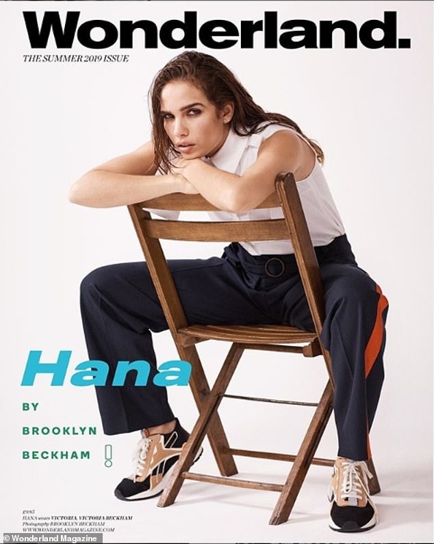 Cậu cả nhà Beckham tình tứ bạn gái hơn tuổi trên biển - ảnh 10