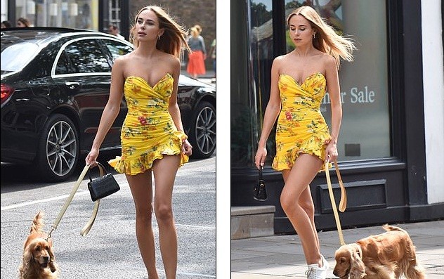 Kimberley Garner váy ngắn khoe chân thon ngực đầy trên phố - ảnh 6