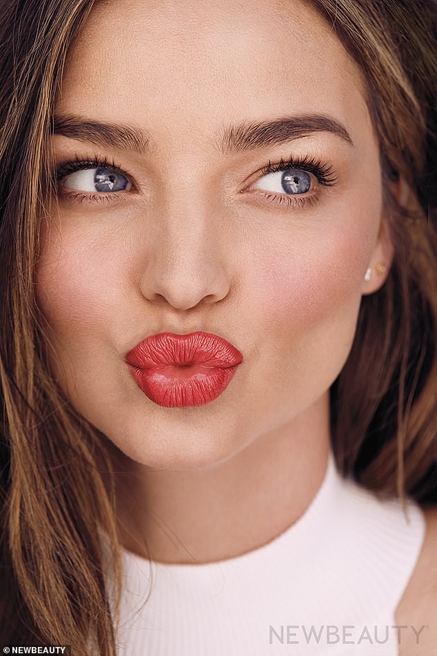 Gần ngày sinh con thứ 3, bà bầu Miranda Kerr vẫn đẹp rạng ngời - ảnh 8