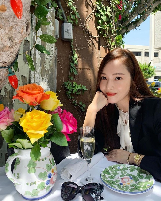 'Công chúa băng giá' xứ Hàn Jessica Jung dáng đẹp hút mắt - ảnh 13