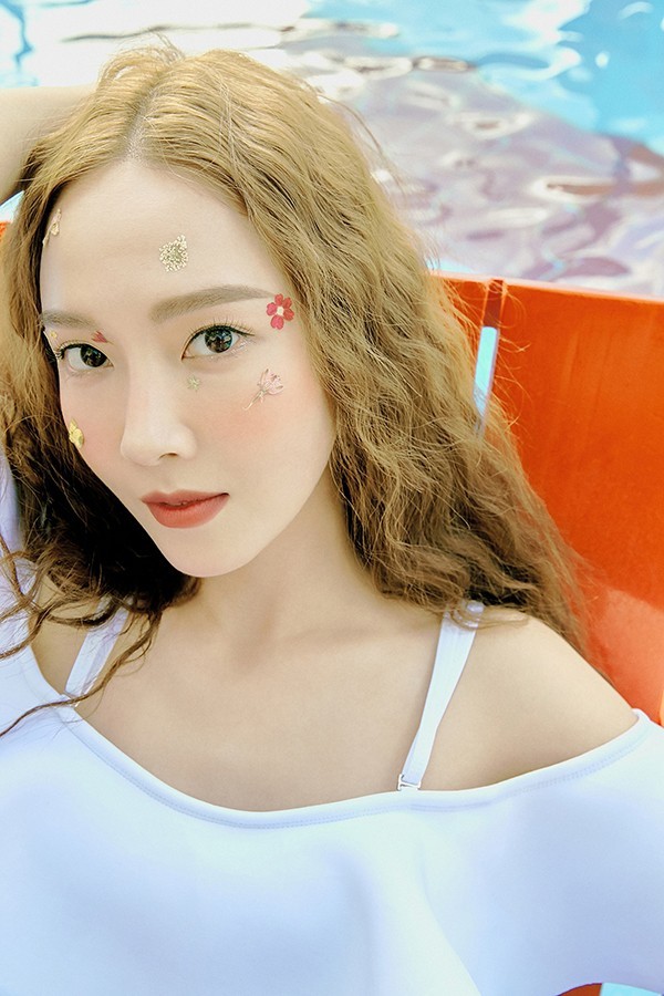 'Công chúa băng giá' xứ Hàn Jessica Jung dáng đẹp hút mắt - ảnh 22